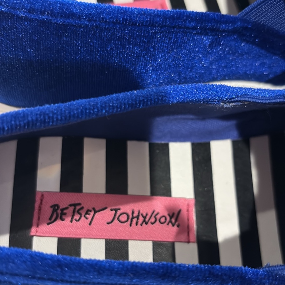 Betsey Johnson Zappp Royal blue velvet loafers with pom poms women’s 7.5… - Picture 5 of 9